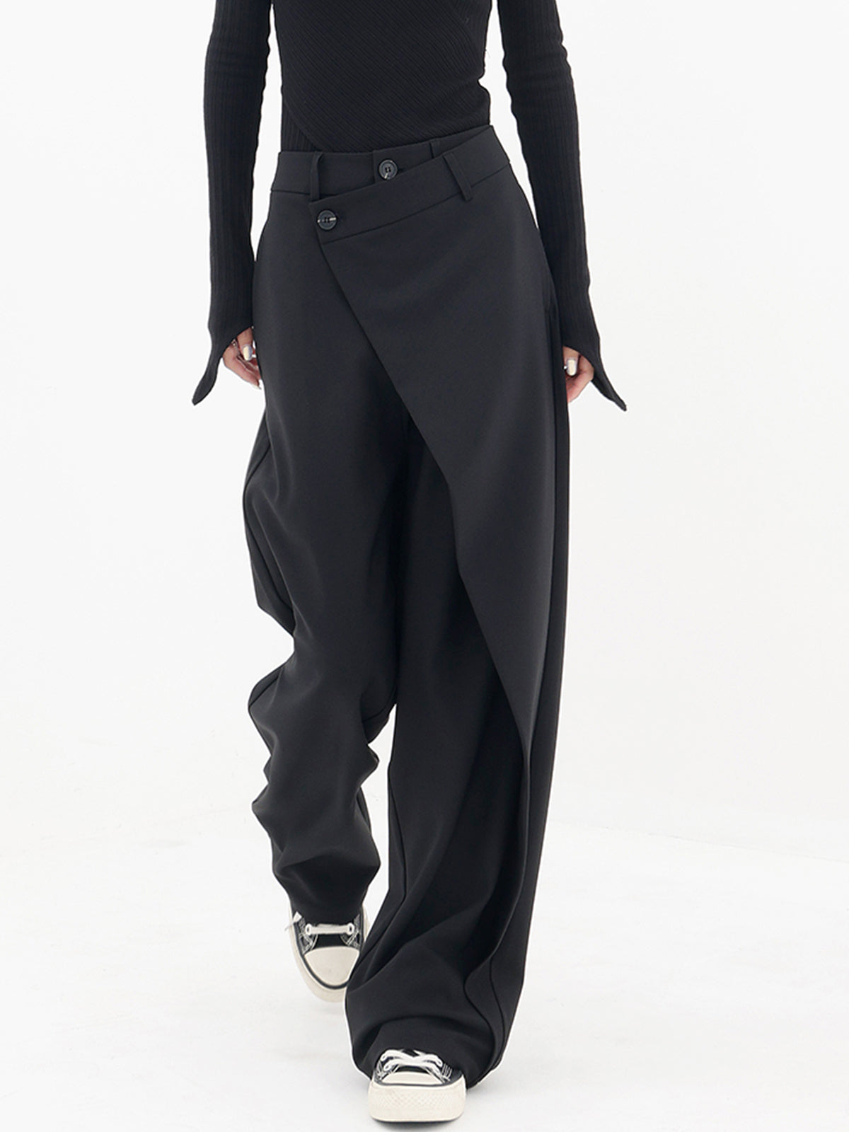 Thalia – Calça baggy assimétrica