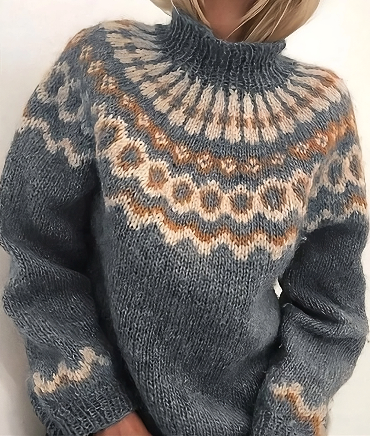 Oona - Bequemer Pullover aus isländischer Wolle mit hohem Kragen