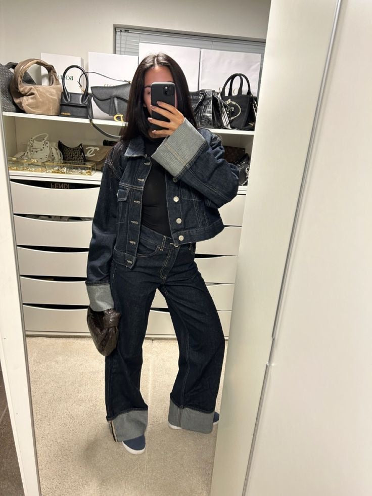 Clara – Conjunto Jeans com Jaqueta Trucker & Jeans Cintura Alta