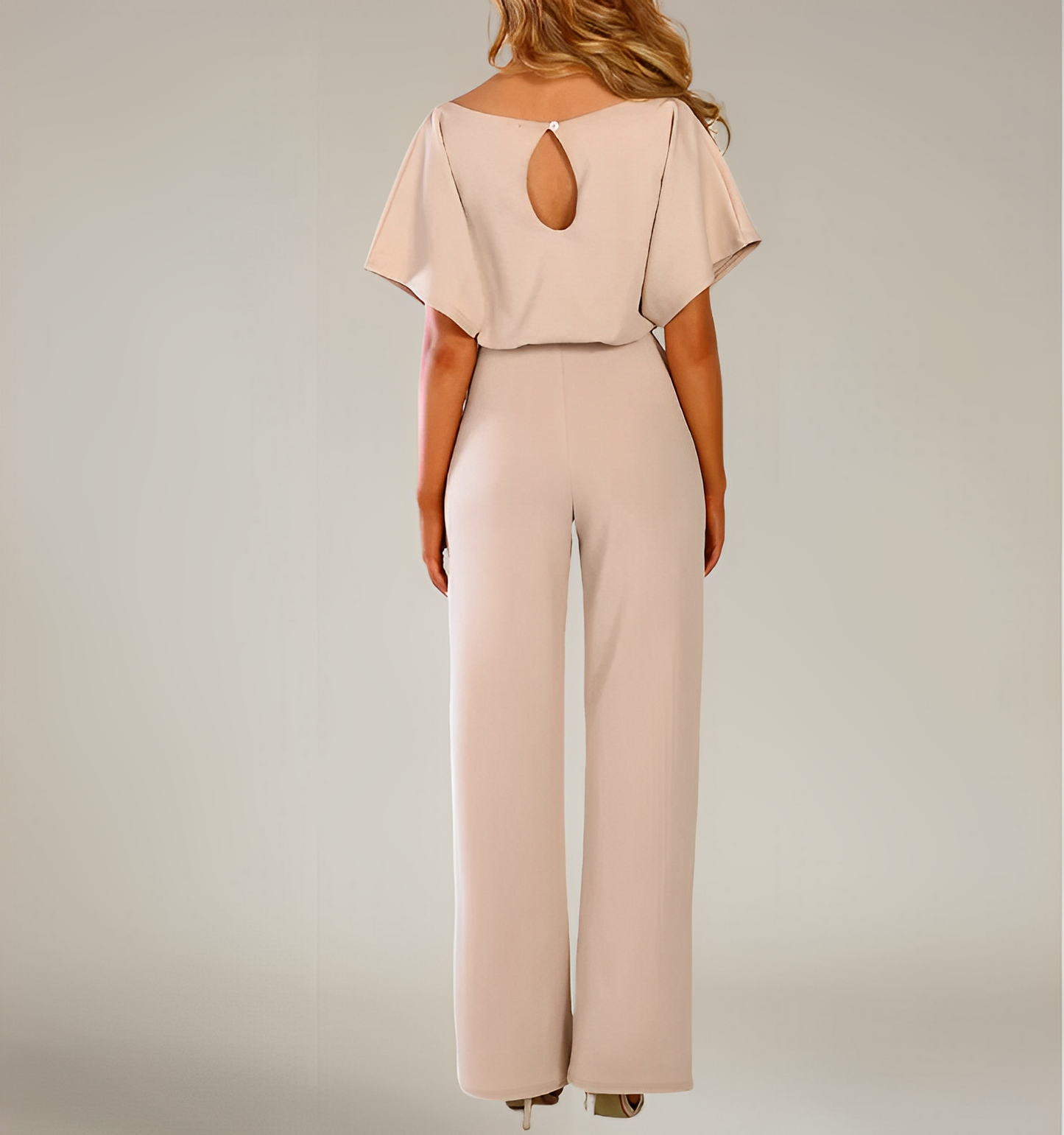 Nora – Elegante Macacão de Verão
