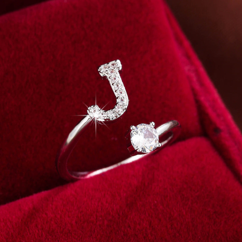 Nova – Bague aberta moderna com inicial