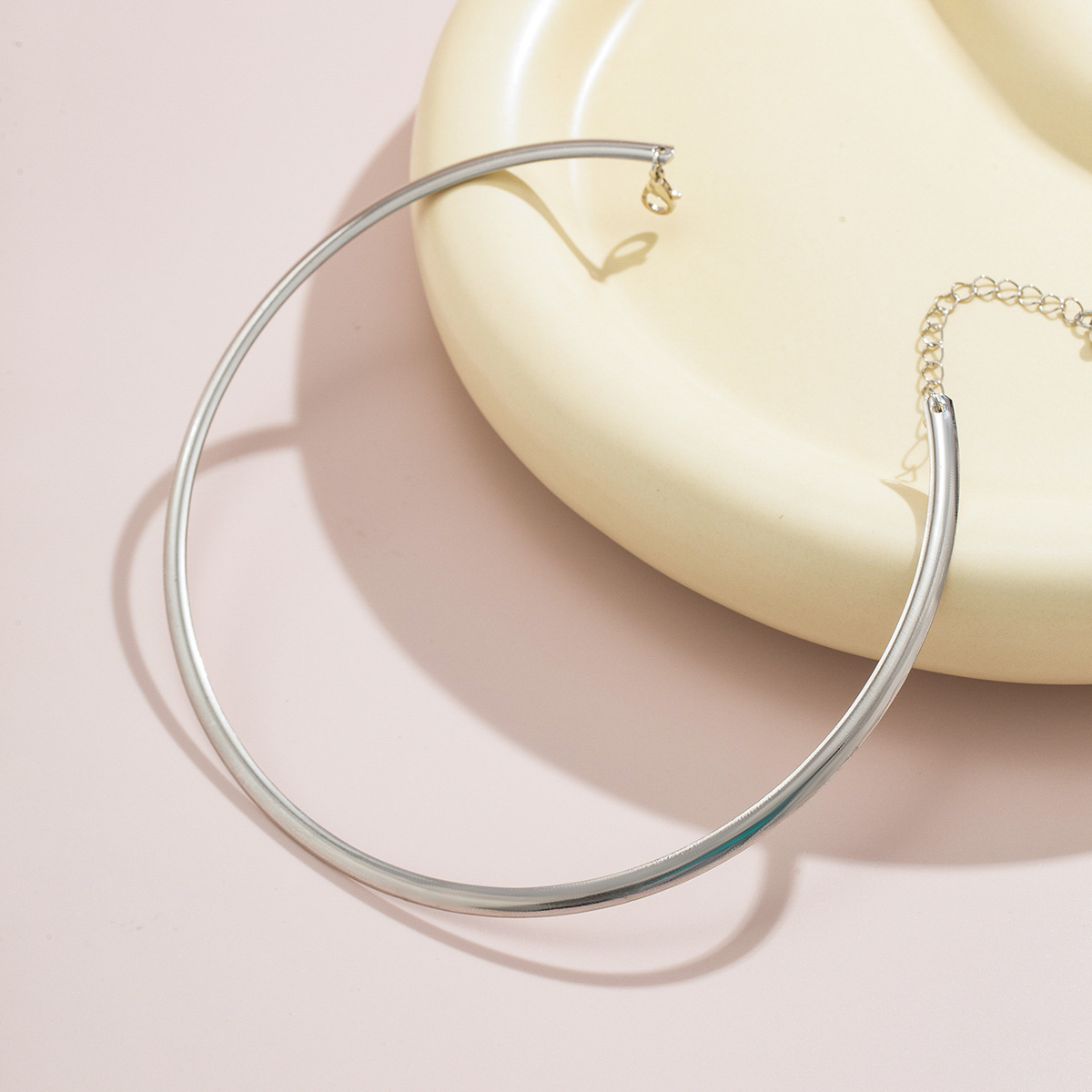 Colar Clavícula Anel - Choker delicado em forma de anel