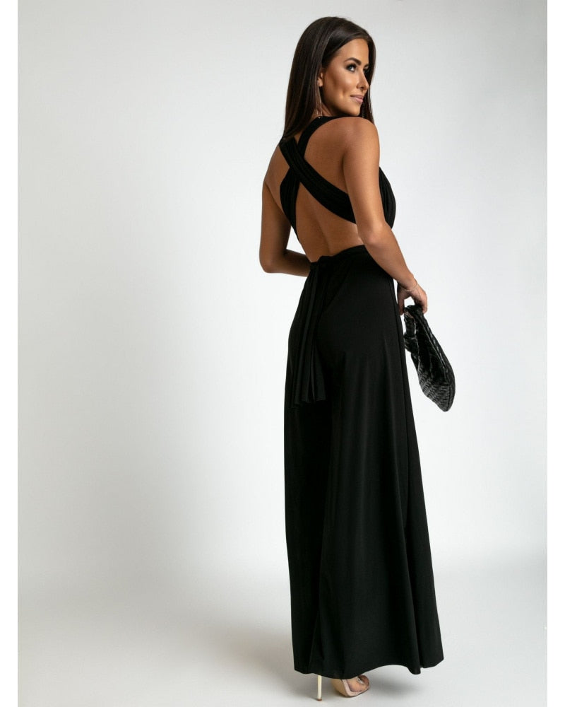 FlairFashion - Um macacão sem mangas com um decote V lisonjeiro