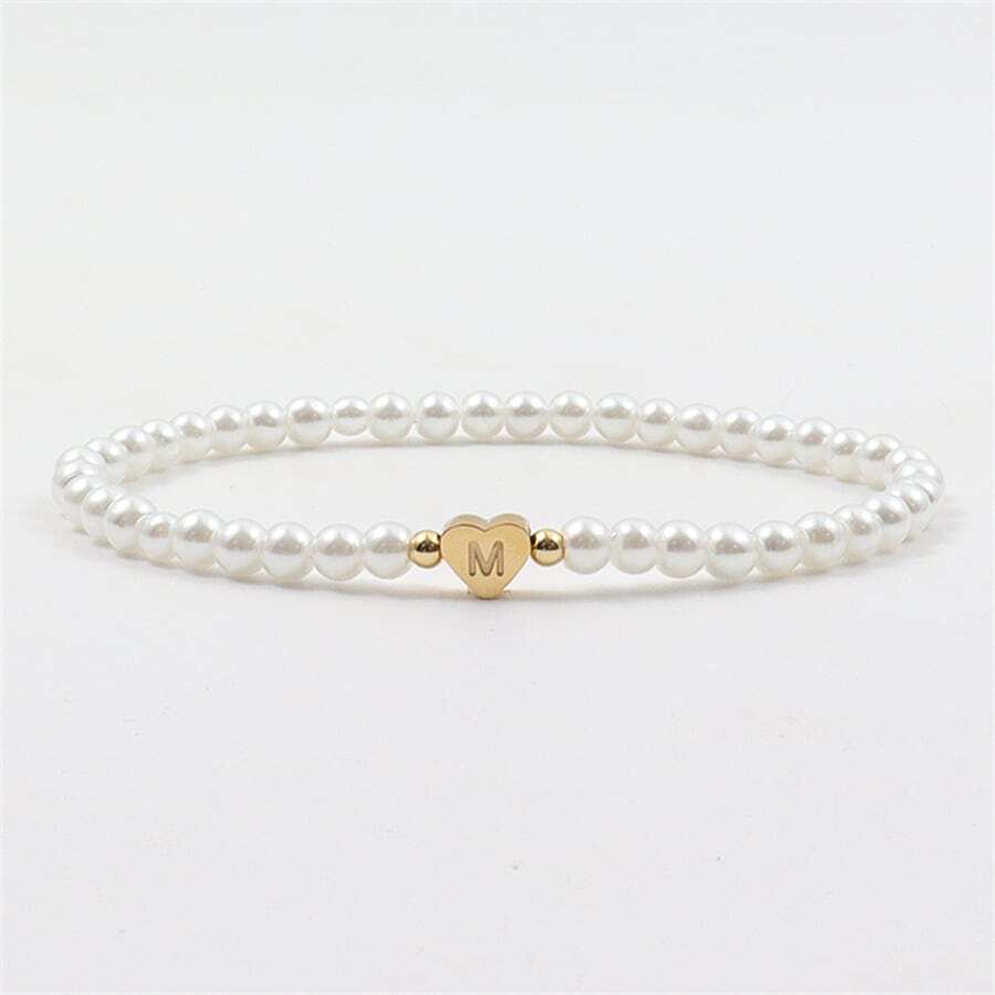 Bracelete de pérolas com iniciais gravadas - Bracelete de pérolas em forma de coração personalizado