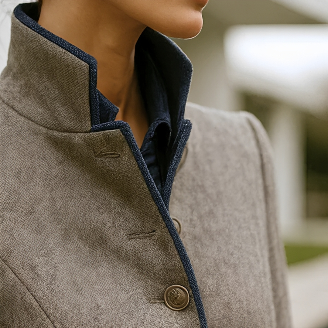 Valerie - Cardigan Elegante com Gola Alta