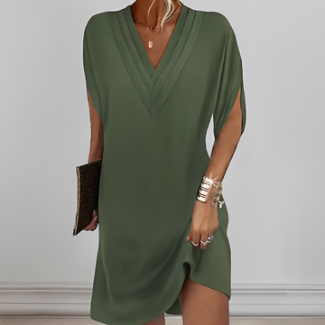 Jazlynn - Vestido com Mangas Morcego e Pregas