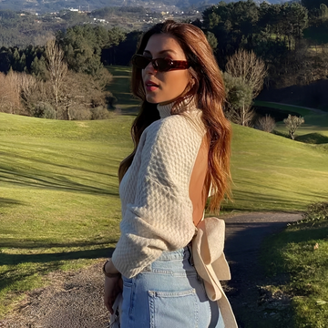 Adelyn - Suéter Fashion com Laço nas Costas