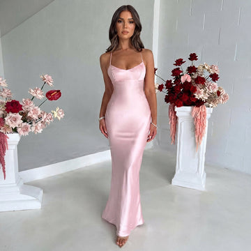 Melika - Vestido Maxi Ajustado e Brilhante