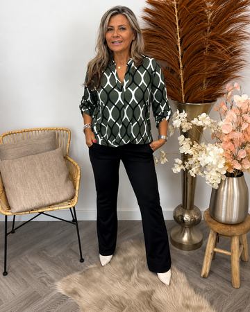 Brigitta - Blusa Elegante e Estilosa