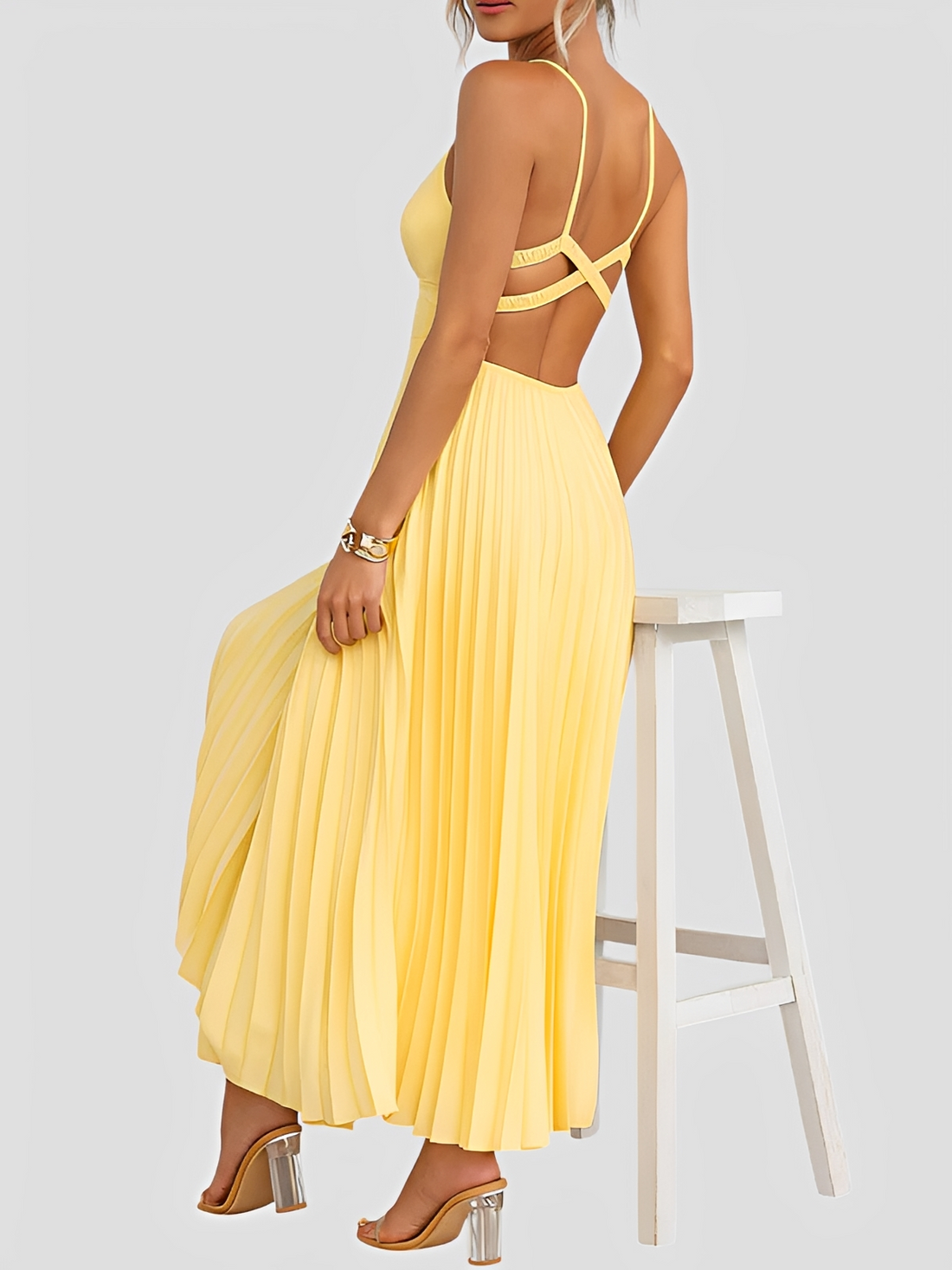 Anjanae - Vestido Elegante Plissado com Decote em V