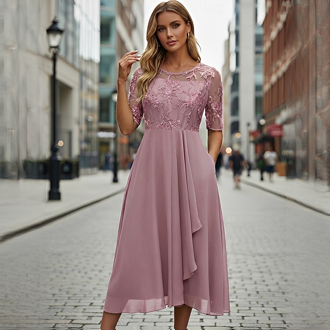 Victoria - Vestido Elegante de Renda Oca