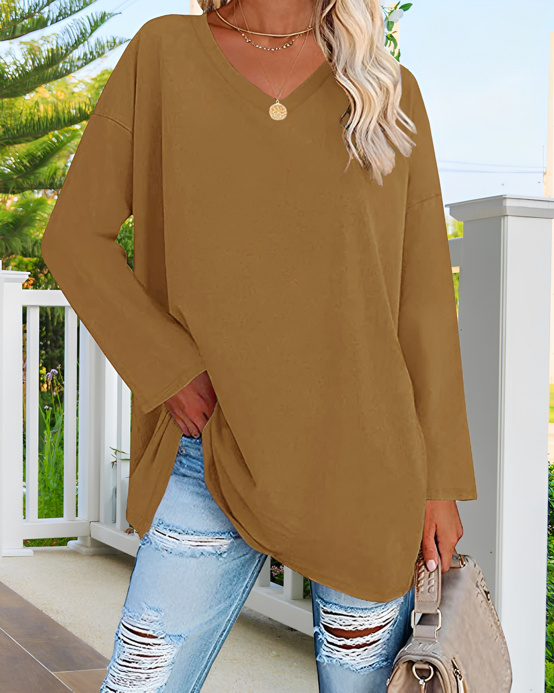 Kendra - Camisa Solta com Decote em V Estilosa