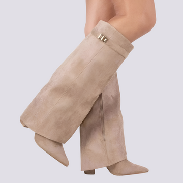 Blair - Botas Altas Estilosas com Aba