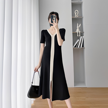 Jeanet - Vestido Midi Estiloso com Decote em V