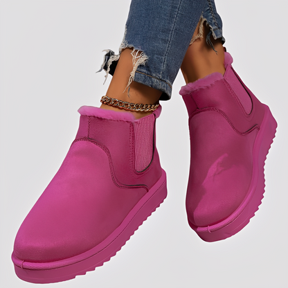 Henie - Warm, wool-lined boots for women