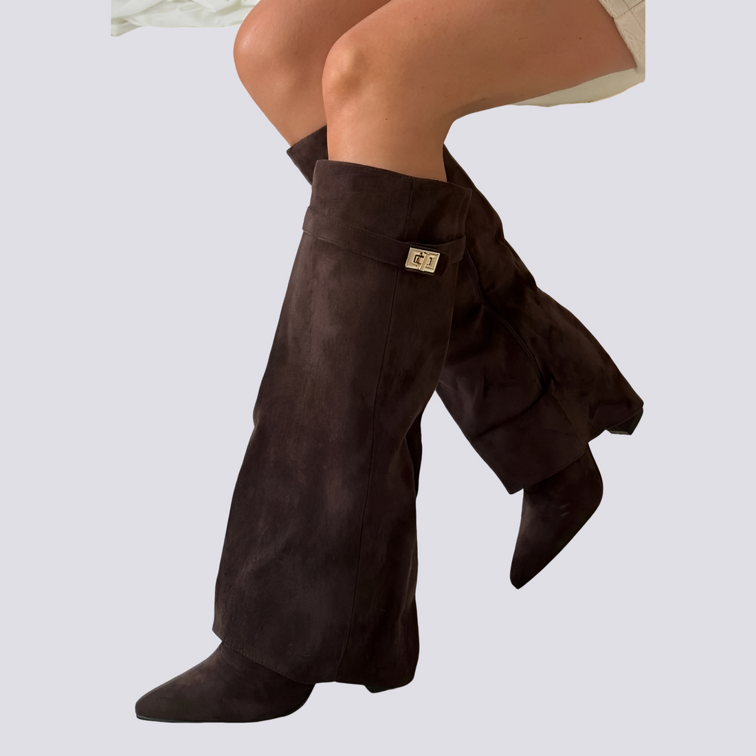 Blair - Botas Altas Estilosas com Aba