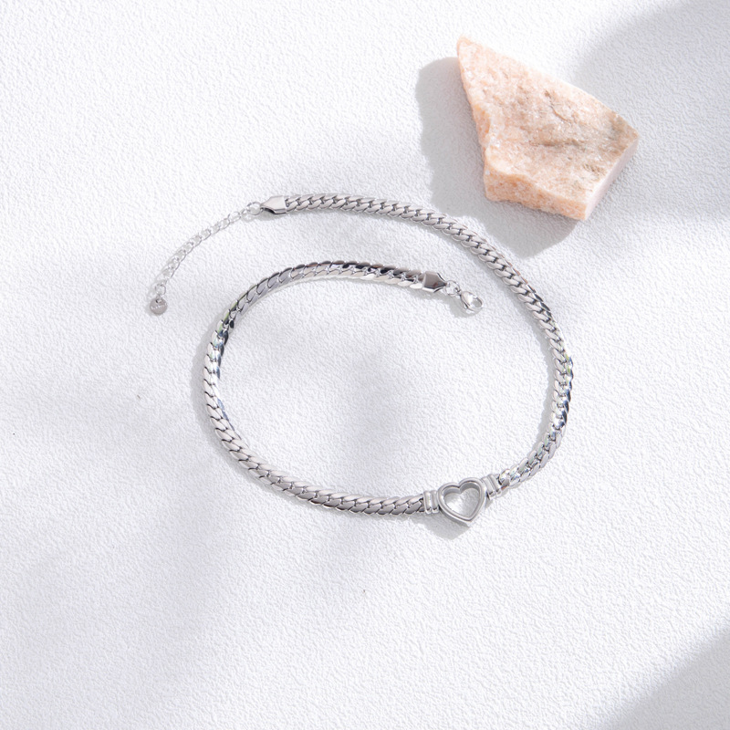 Bracelete em coração oco dourado - Bracelete em coração aberto