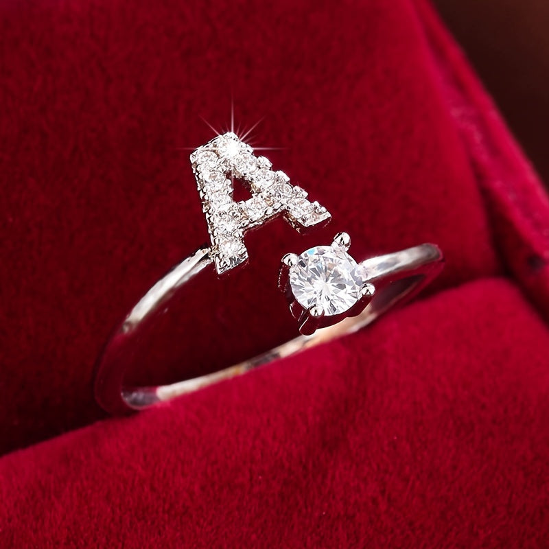 Nova – Bague aberta moderna com inicial