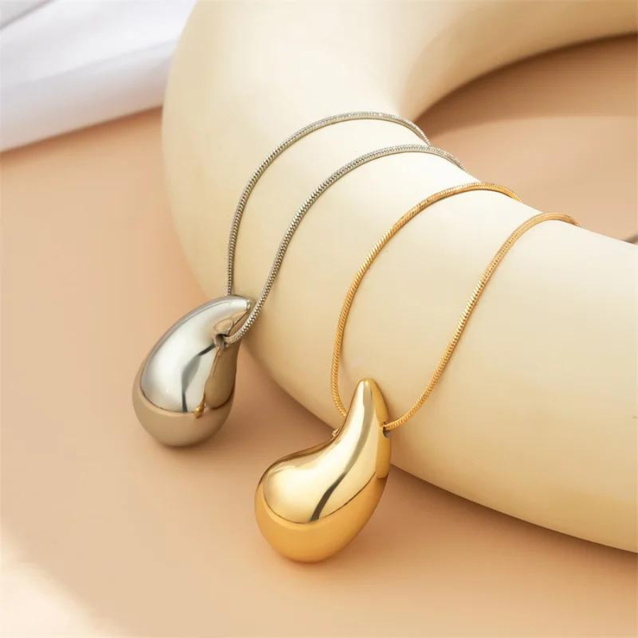 Colar de gotas de água de grande tamanho - Colar dourado com pendente de gota de água