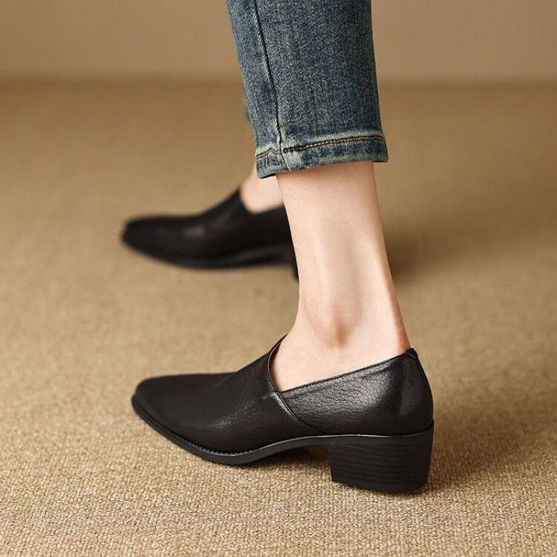 Sadia - Mocassins Simples e Confortáveis