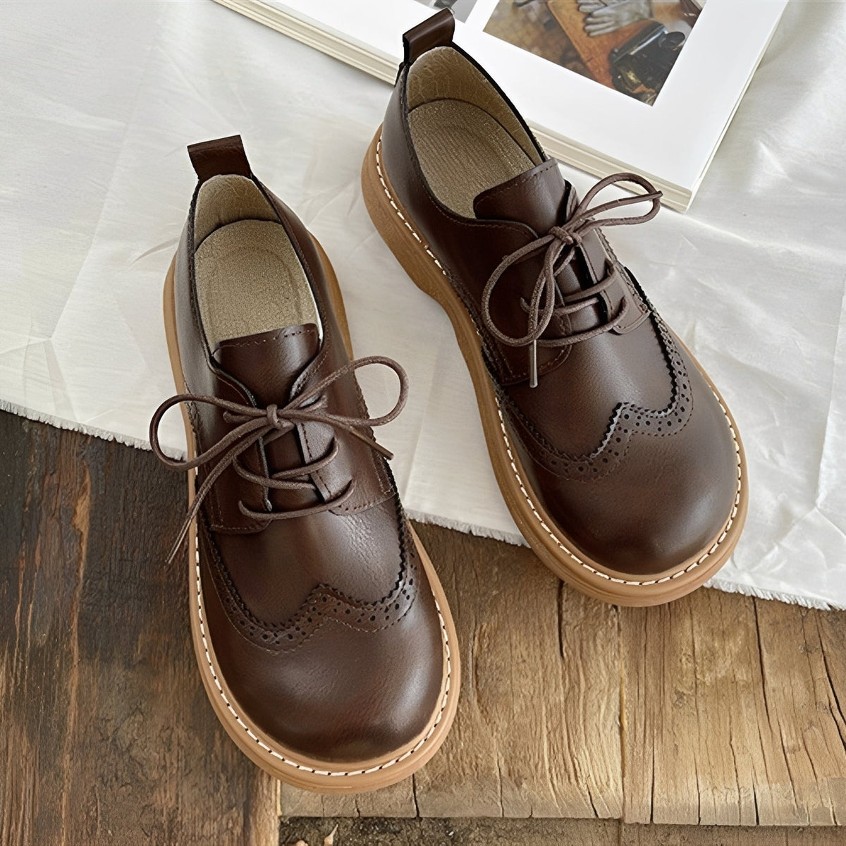 Vanessa - Sapatos Oxford clássicos para mulheres