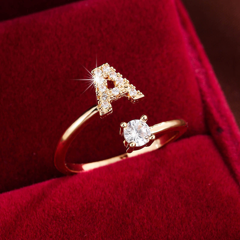 Nova – Bague aberta moderna com inicial