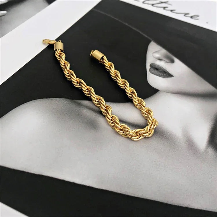 Gigi – Bracelete em elos de corda dourada elegante