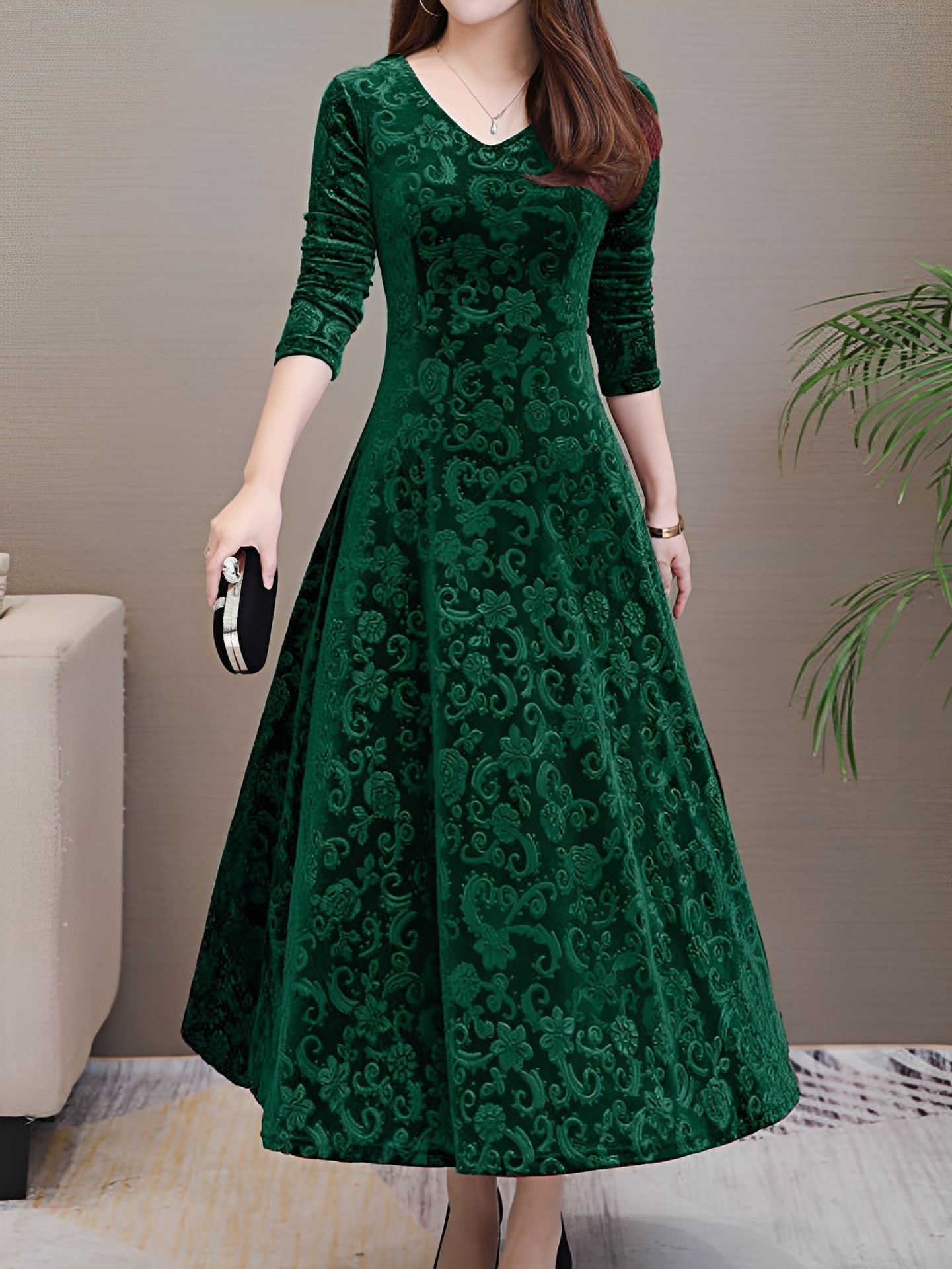 Arianna - Elegant evening gown with long sleeves for women