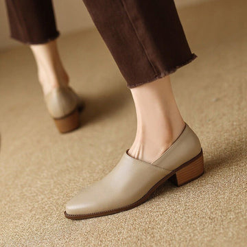 Sadia - Mocassins Simples e Confortáveis