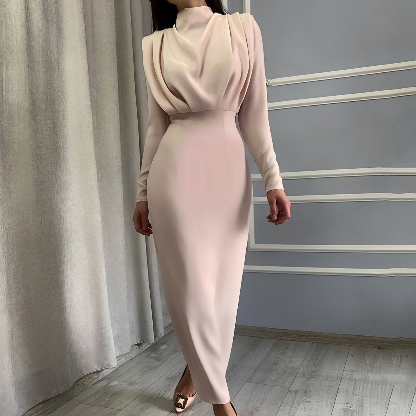 Jamie - Elegant long-sleeved dress for women