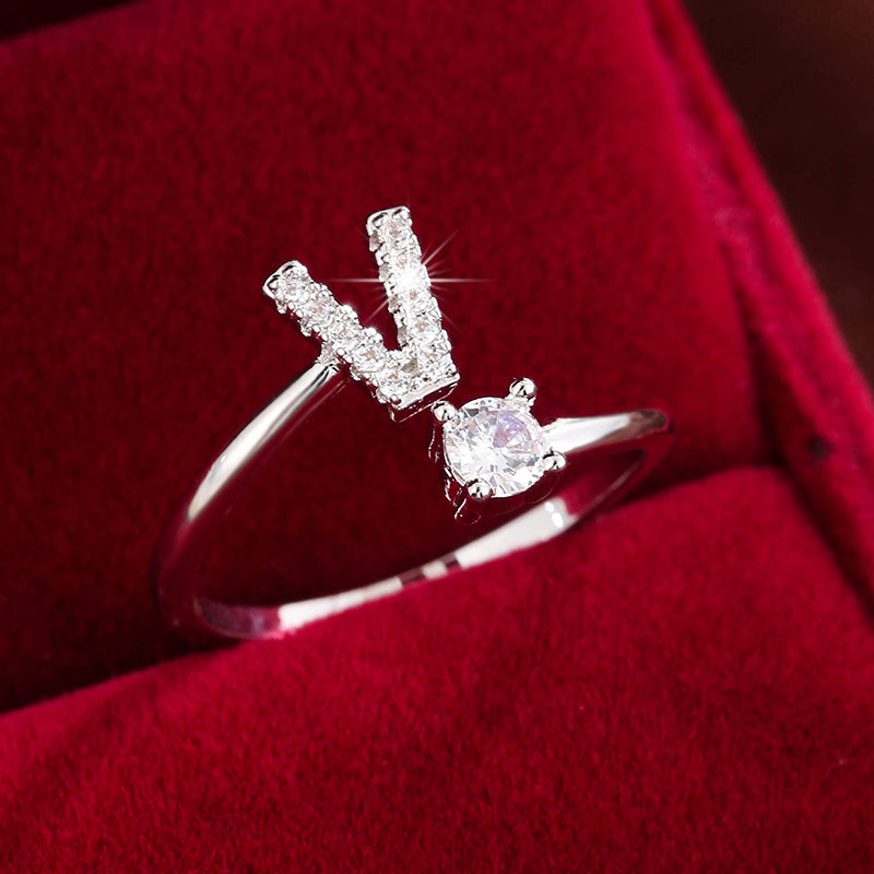 Nova – Bague aberta moderna com inicial