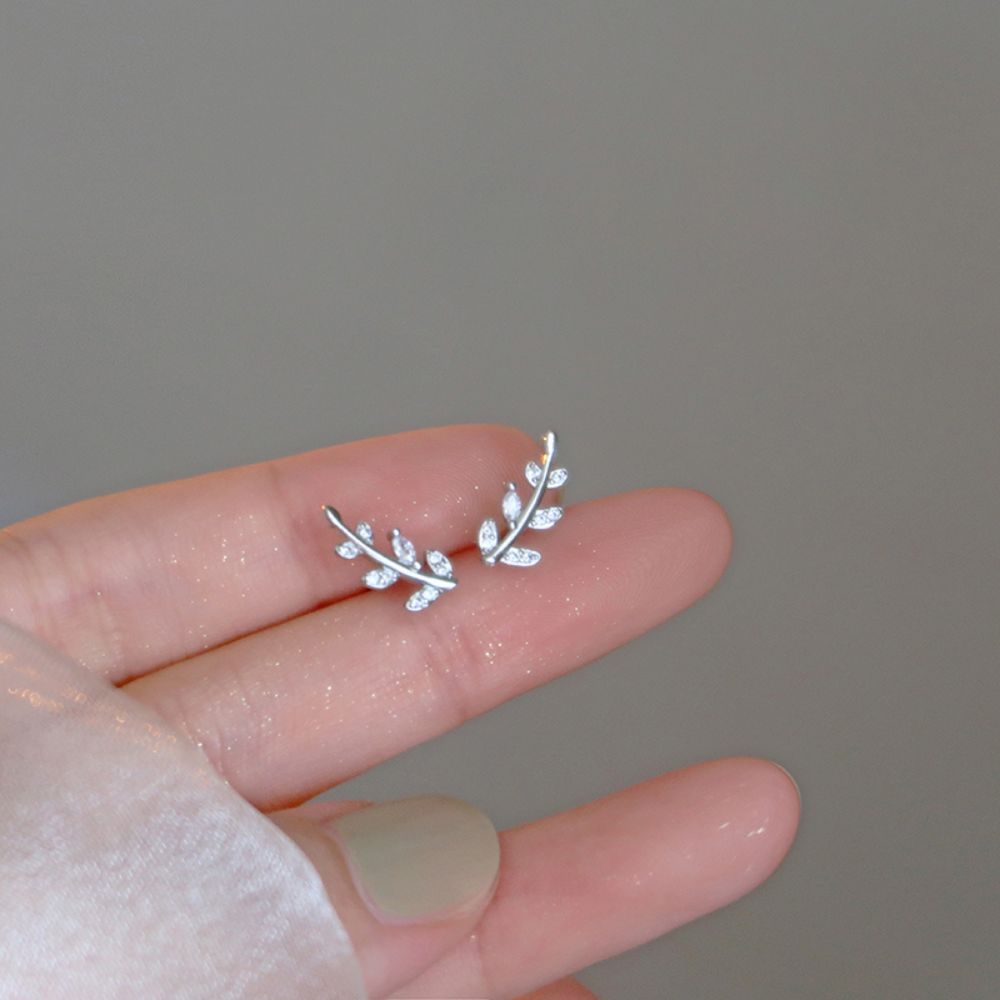 Liana – Brincos em folhas brilhantes
