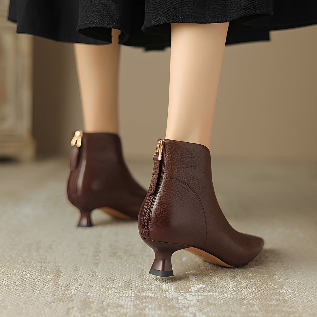 Samira - Botas Curtas com Salto Elegantes