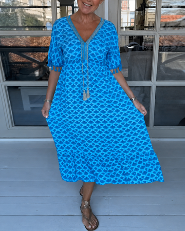 Nimrah - Vestido Midi Estiloso com Decote em V