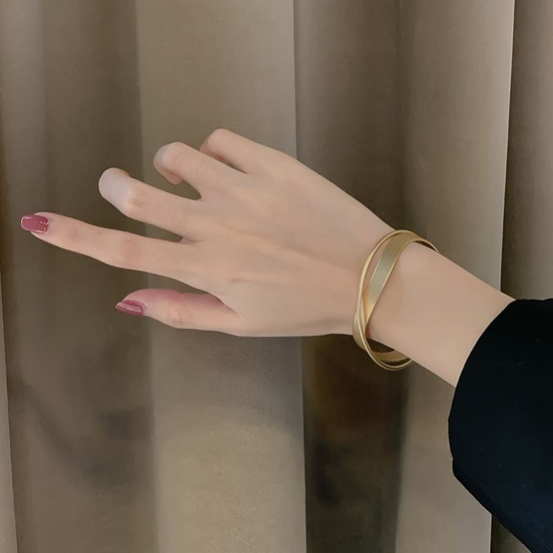 Liora – Bracelete minimalista brilhante
