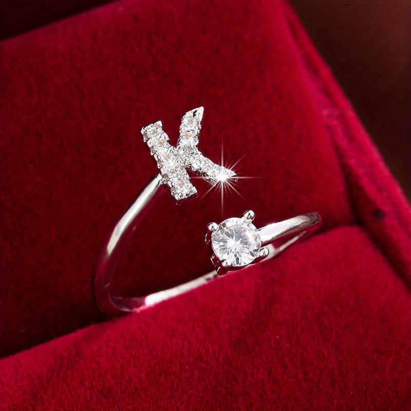 Nova – Bague aberta moderna com inicial