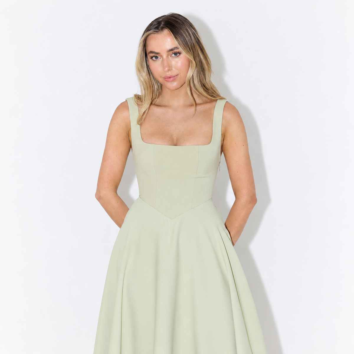 Melisa - Midi Vestido Feminino, Estiloso & Versátil