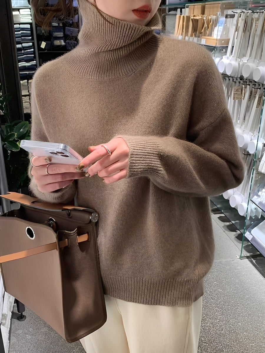 Adrienne - Eleganter, lockerer Kaschmirmantel mit Stehkragen