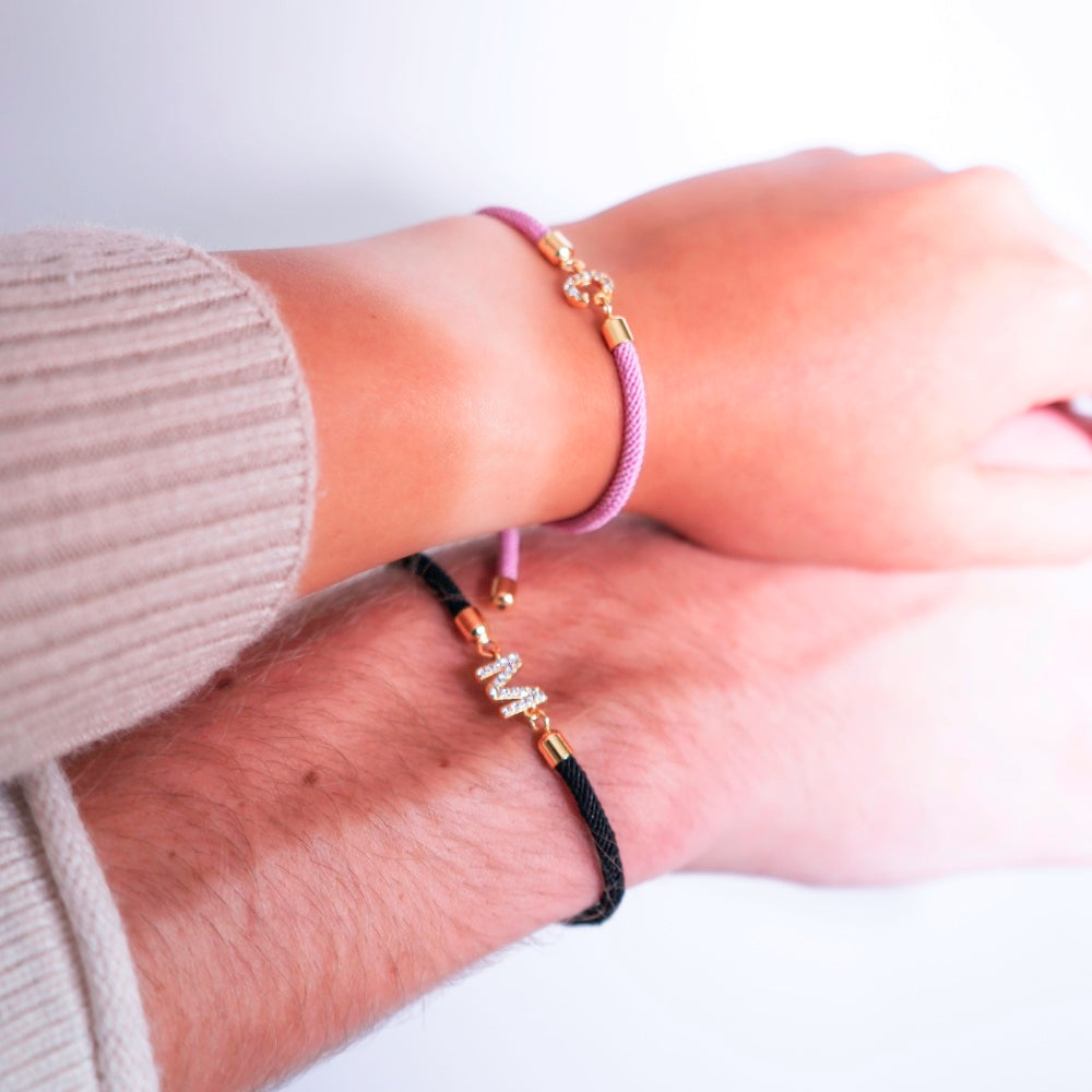 Calla – Bracelete ajustável com inicial gravada