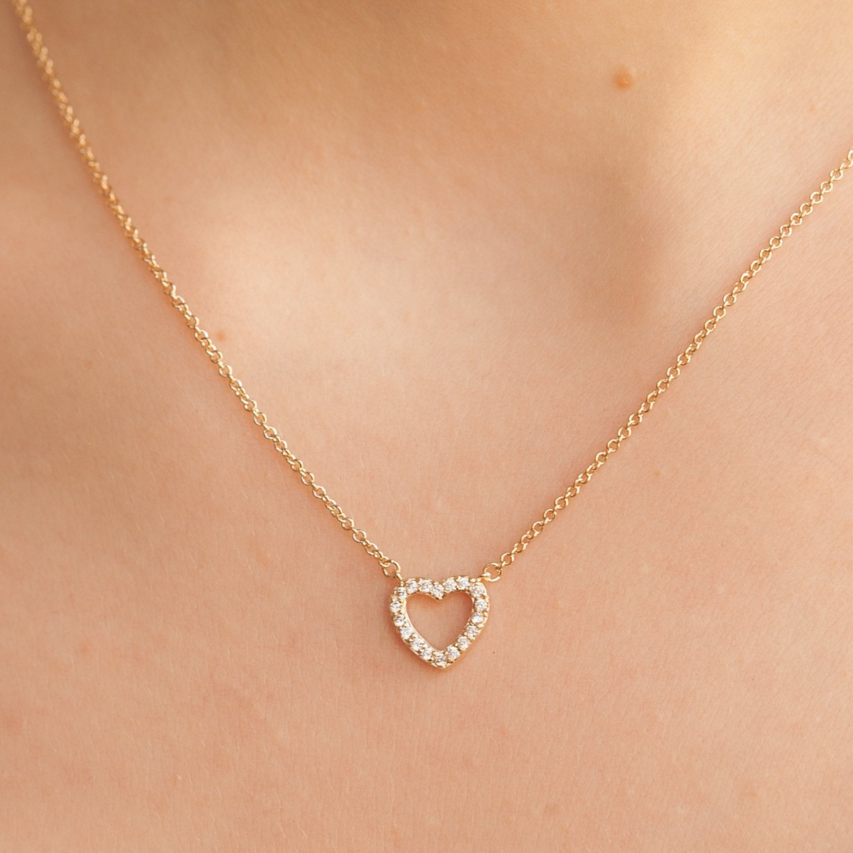 Pequeno colar de amor - Colar em coração