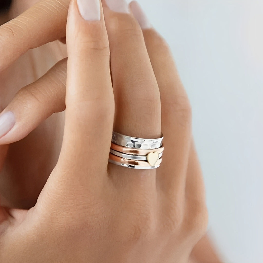 Amara – Bague em forma de coração rotativo