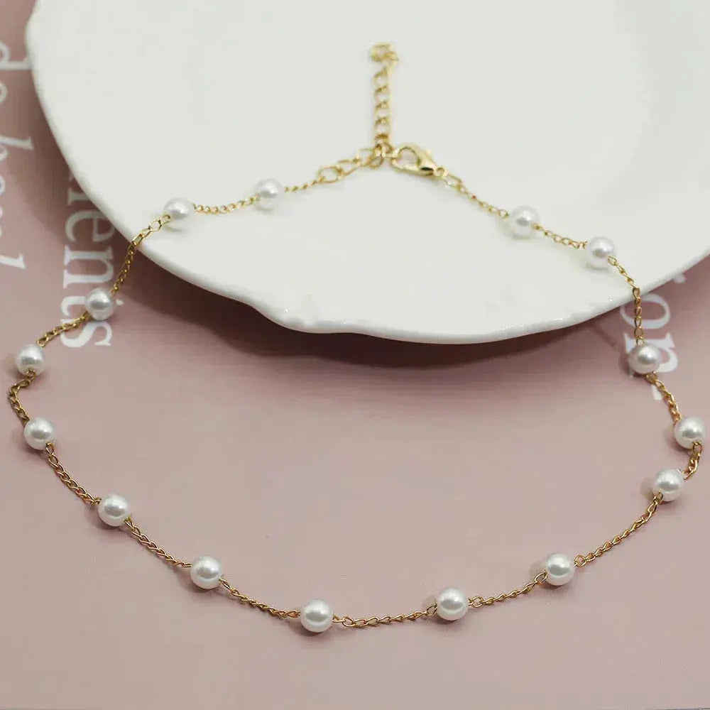 Vivienne – Colar de pérolas douradas