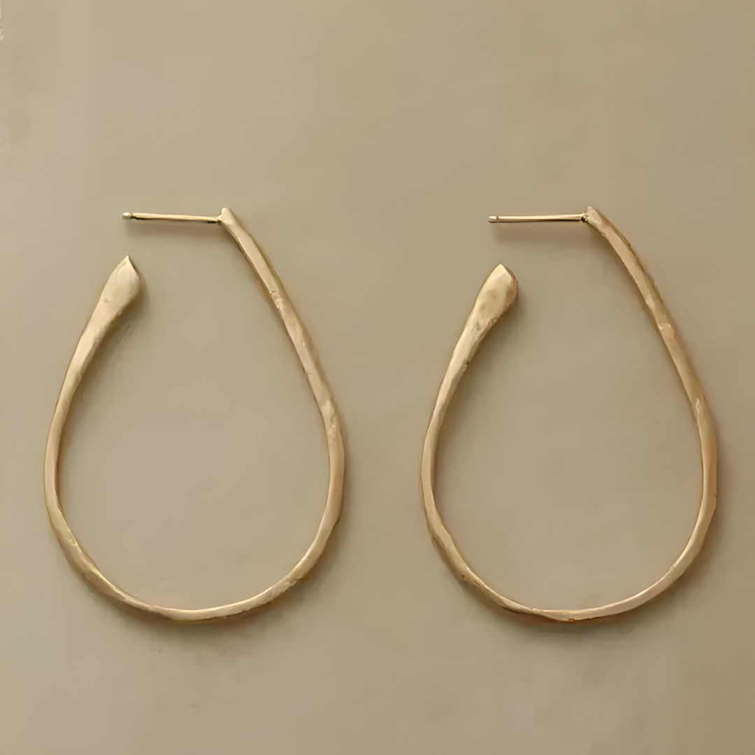 Livia – Argolas elegantes douradas vintage