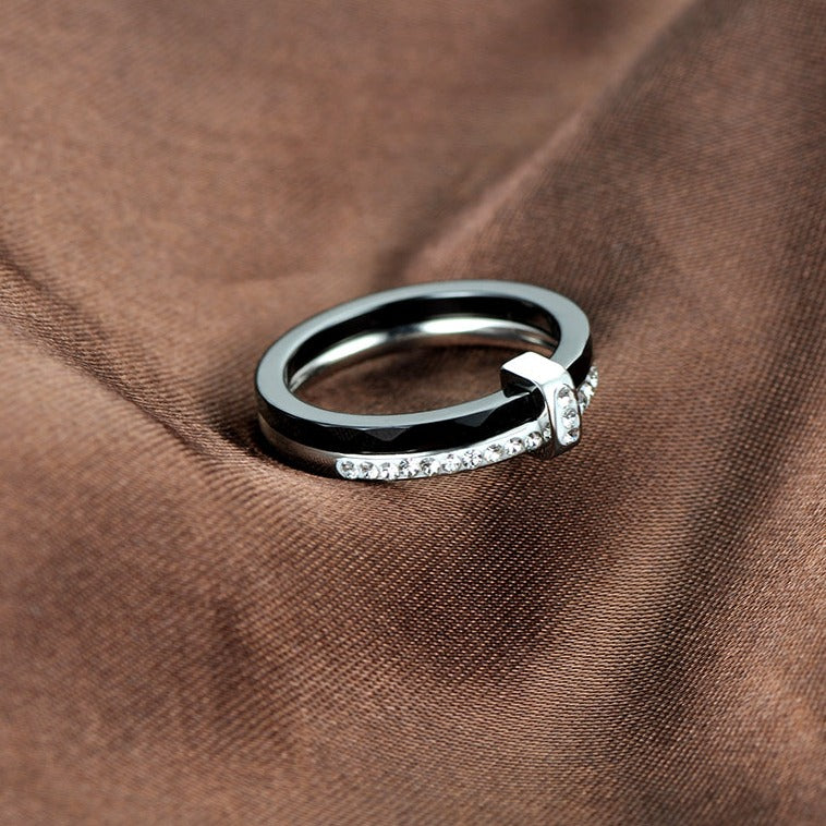 Cerelia – Bague de luxo com design minimalista