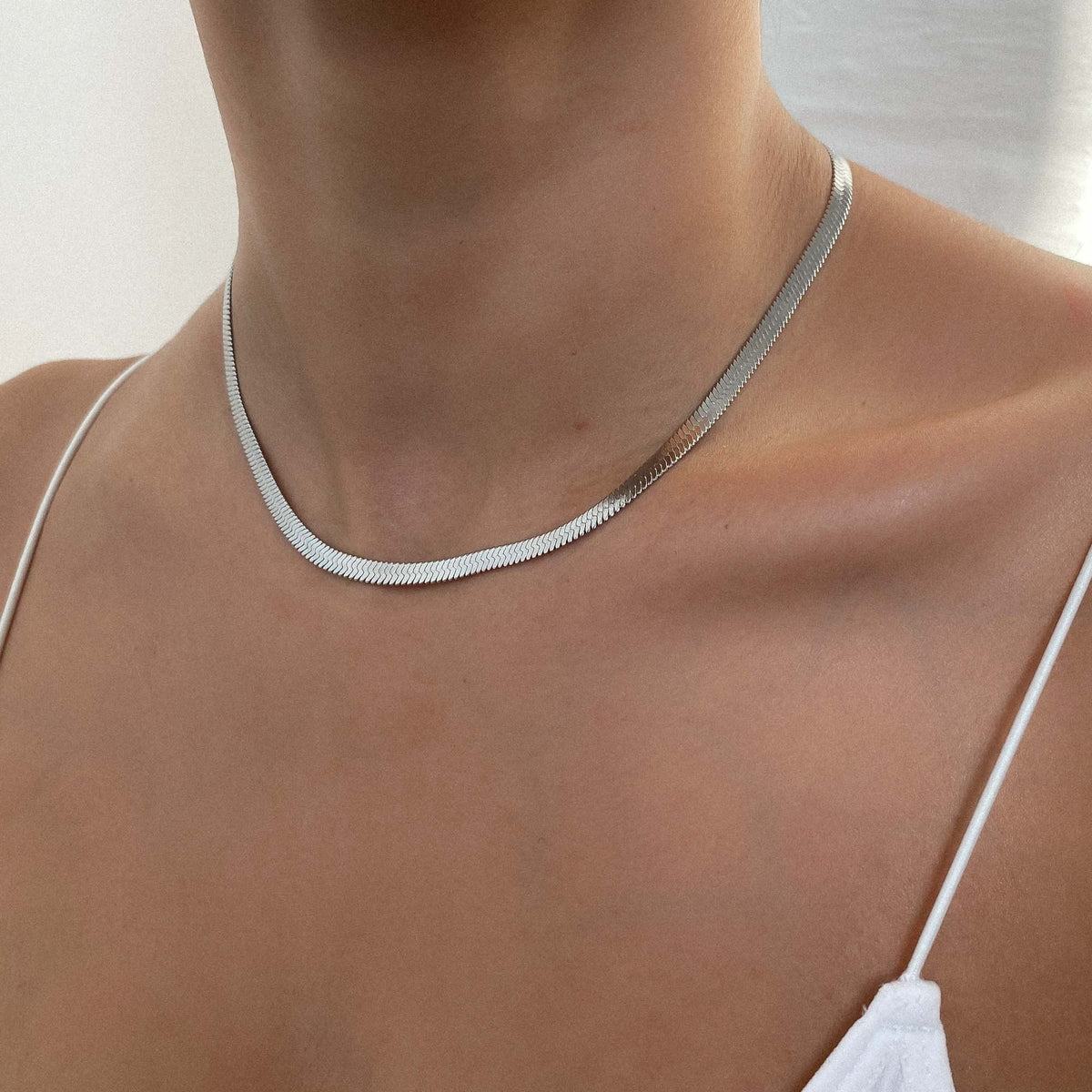 Juliette – Colar elegante em chevron