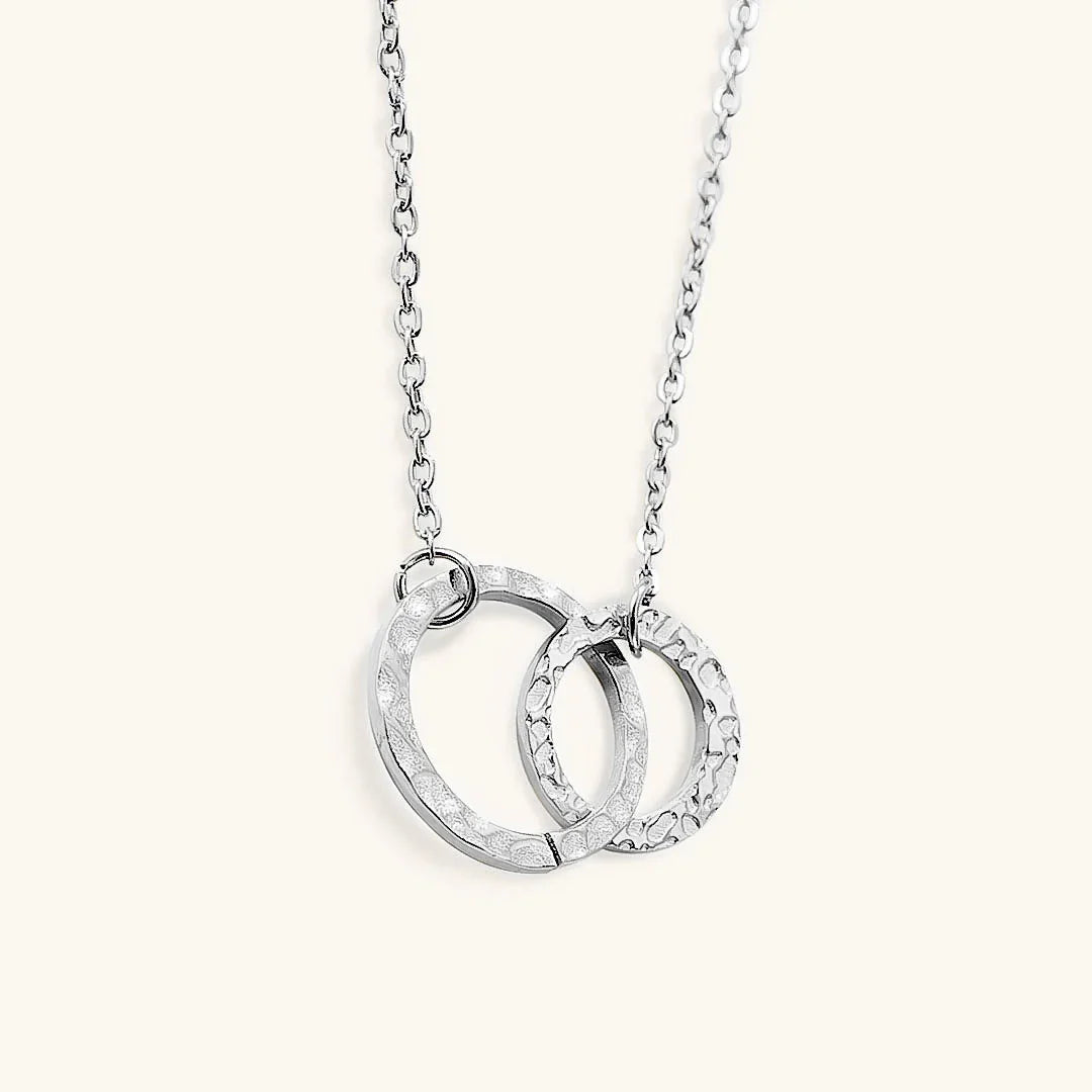 Isabelle – Colar hoop elegante