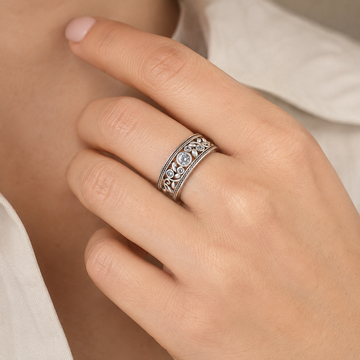 Nina – Anel vintage elegante