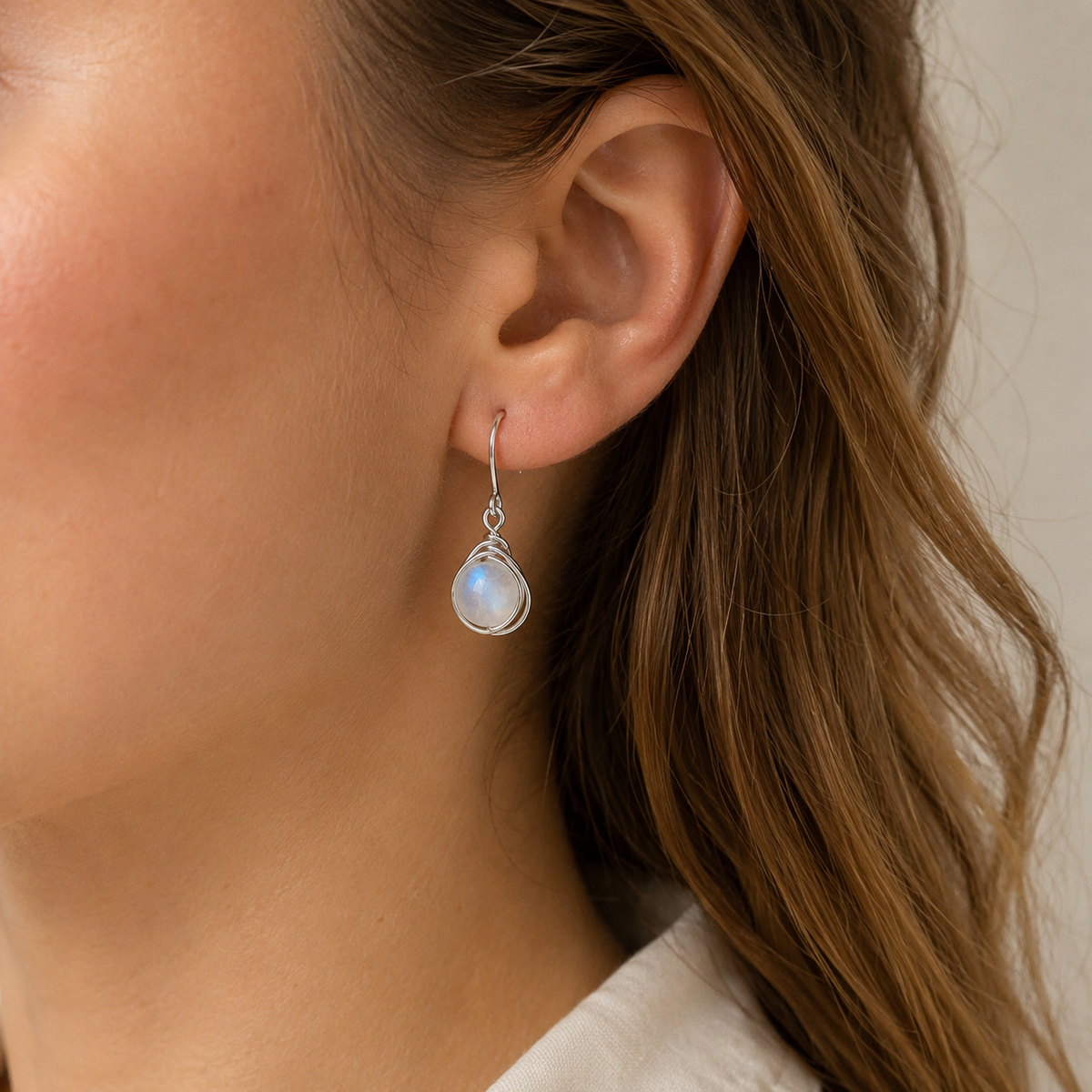 Aylin – Brincos pendentes boho com pedra da lua