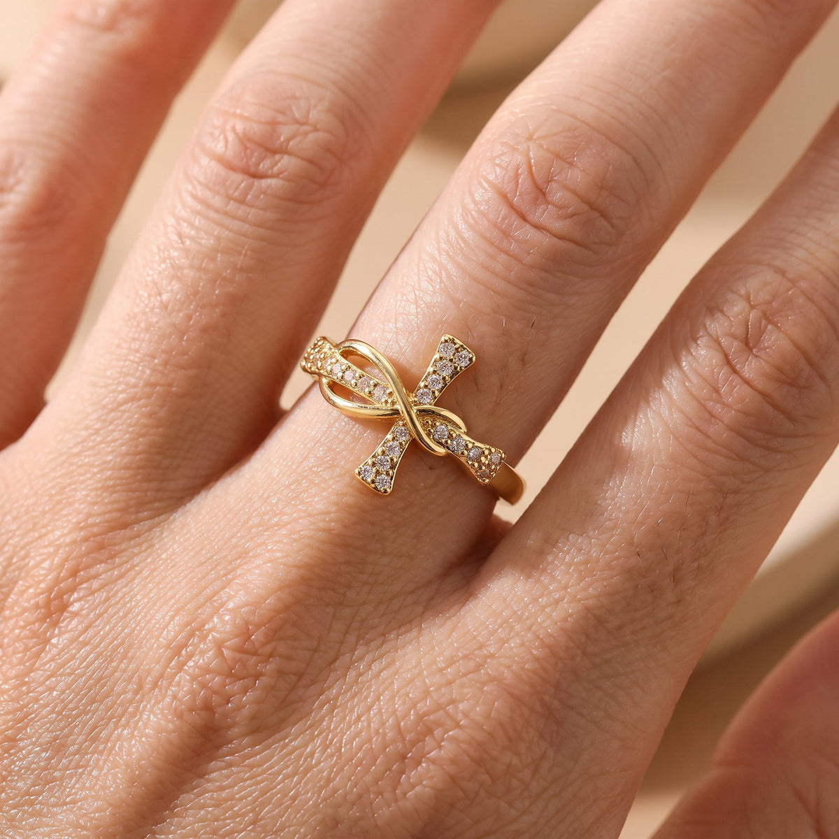 Eliane – Bague cruz cristã para mulheres