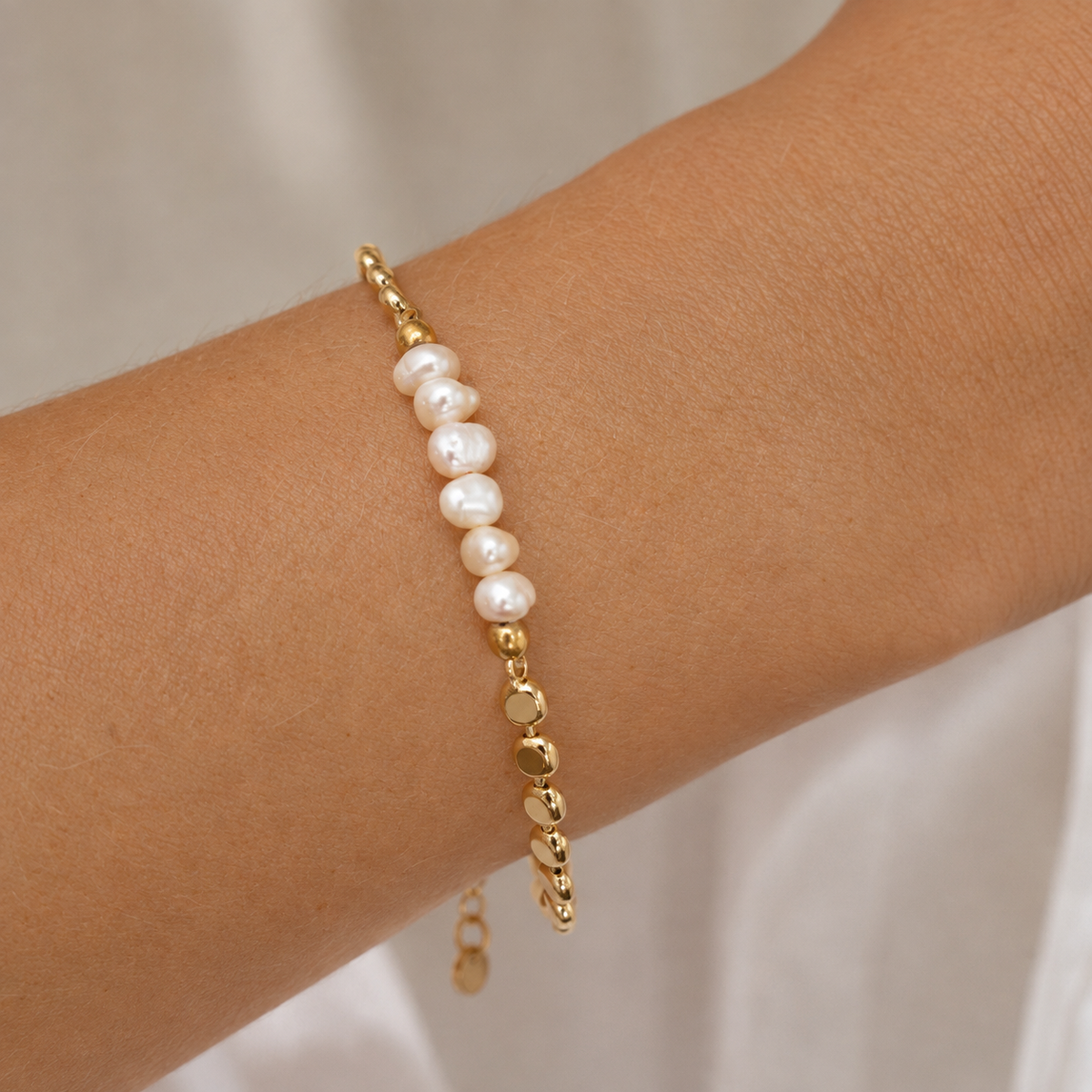Siena - Bracelete de pérolas com cadeia de disco